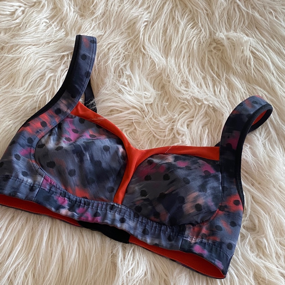 LULULEMON Ta Ta Tamer III Colorful Polka Dot Sports Bra